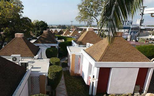Visa Lodge Port-au-Prince Exterior photo